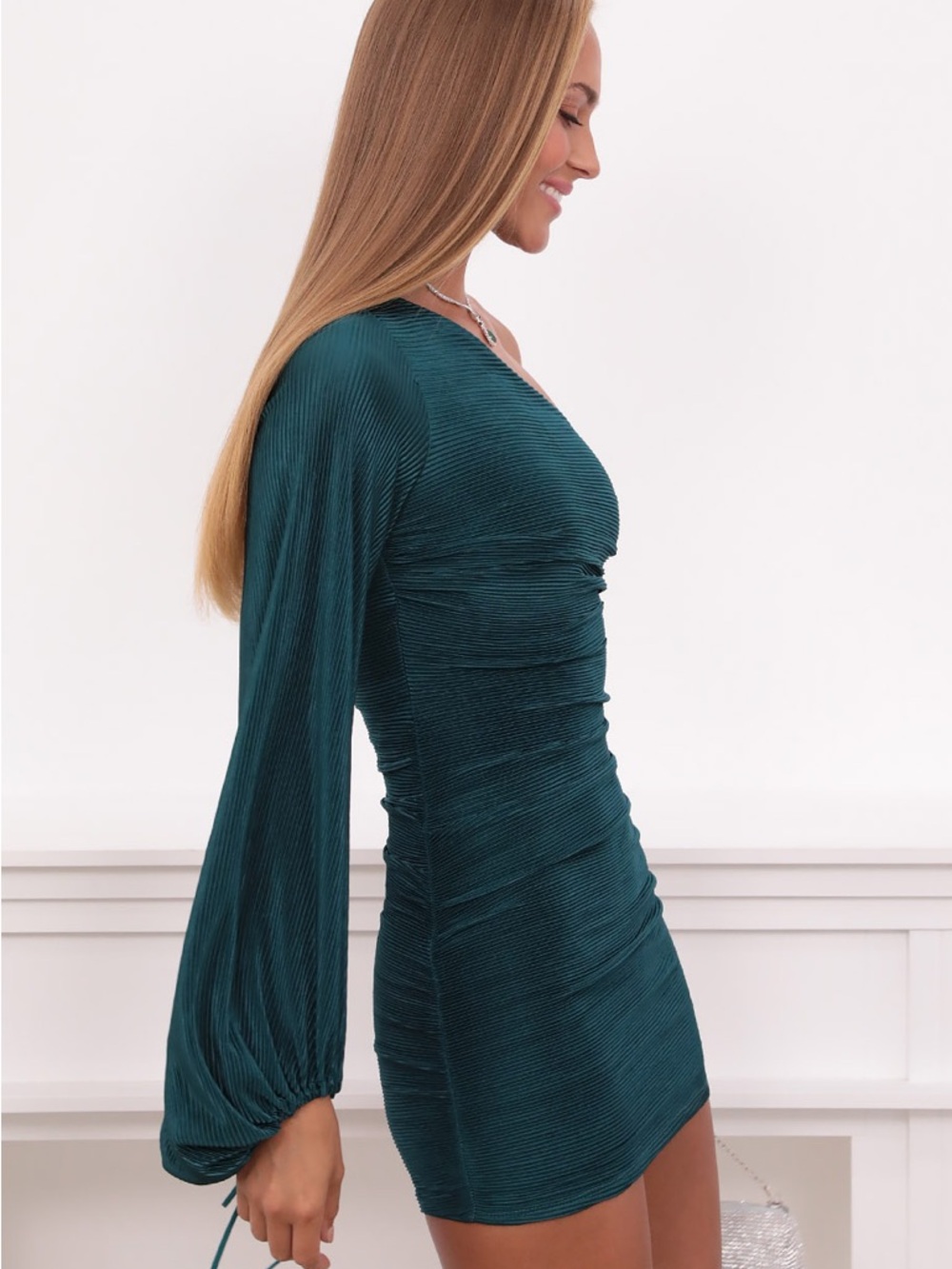 Lucy in the Sky One-Shoulder Hunter Ruched Mini Dress (Green) - Picture 2 of 7